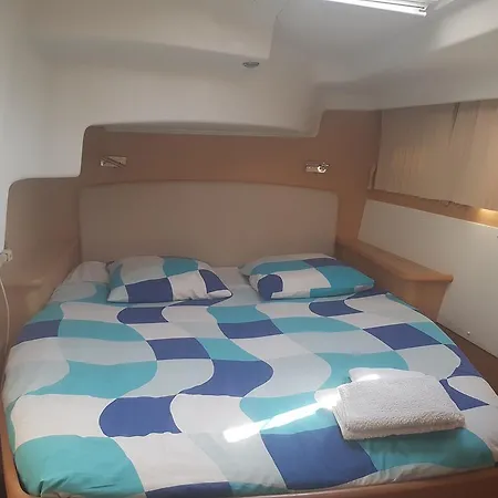 Catamaran Toi Et Moi Bateau-hôtel Cannes